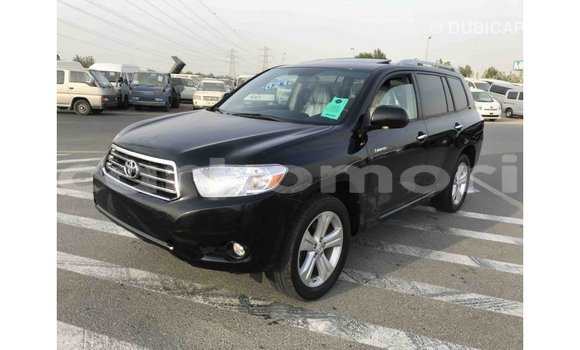 Acheter Import Voiture Toyota Highlander Noir à Import - Dubai, Grande Comore Acheter Import Voiture Toyota Highlander Noir à Import - Dubai, Grande Comore