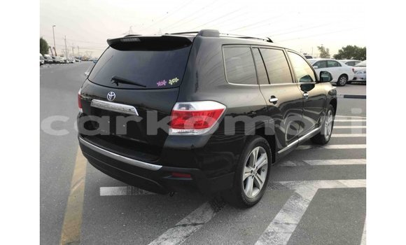 Acheter Import Voiture Toyota Highlander Noir à Import - Dubai, Grande Comore Acheter Import Voiture Toyota Highlander Noir à Import - Dubai, Grande Comore