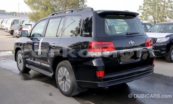 Buy Import Toyota Land Cruiser Black Car in Import - Dubai in Great Comore Buy Import Toyota Land Cruiser Black Car in Import - Dubai in Great Comore