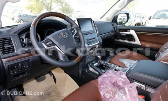 Buy Import Toyota Land Cruiser Black Car in Import - Dubai in Great Comore Buy Import Toyota Land Cruiser Black Car in Import - Dubai in Great Comore