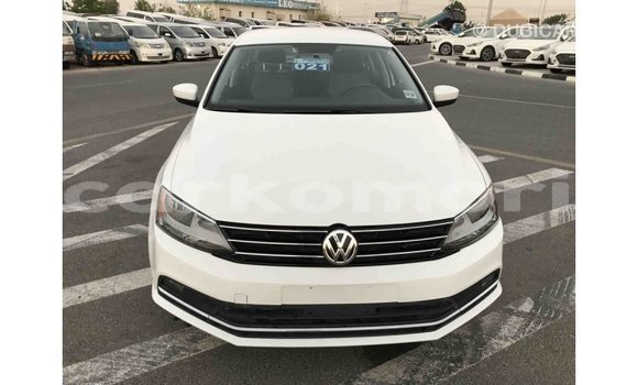 Acheter Import Voiture Volkswagen Jetta Blanc à Import - Dubai, Grande Comore Acheter Import Voiture Volkswagen Jetta Blanc à Import - Dubai, Grande Comore