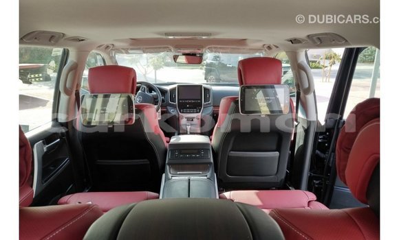 Buy Import Toyota Land Cruiser Black Car in Import - Dubai in Great Comore Buy Import Toyota Land Cruiser Black Car in Import - Dubai in Great Comore