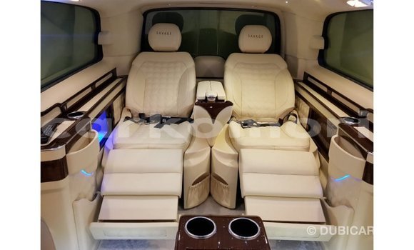 Buy Import Mercedes-Benz 250 Black Car in Import - Dubai in Great Comore Buy Import Mercedes-Benz 250 Black Car in Import - Dubai in Great Comore