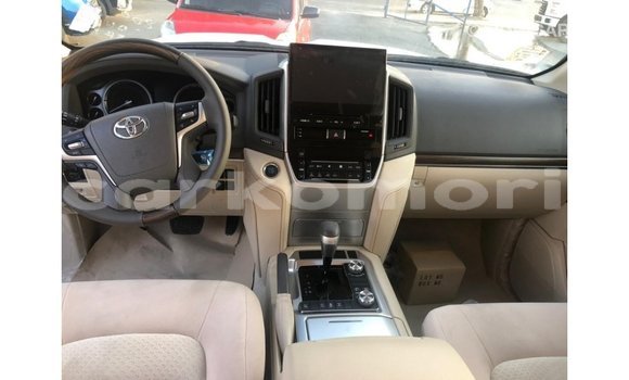 Buy Import Toyota Land Cruiser Black Car in Import - Dubai in Great Comore Buy Import Toyota Land Cruiser Black Car in Import - Dubai in Great Comore