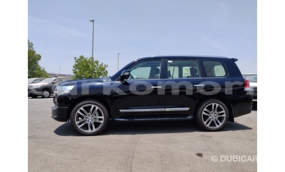 Buy Import Toyota Land Cruiser Black Car in Import - Dubai in Great Comore Buy Import Toyota Land Cruiser Black Car in Import - Dubai in Great Comore