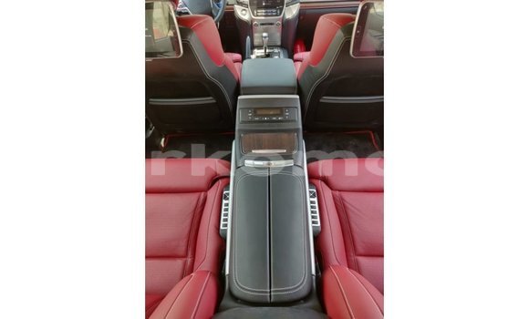 Buy Import Toyota Land Cruiser Black Car in Import - Dubai in Great Comore Buy Import Toyota Land Cruiser Black Car in Import - Dubai in Great Comore