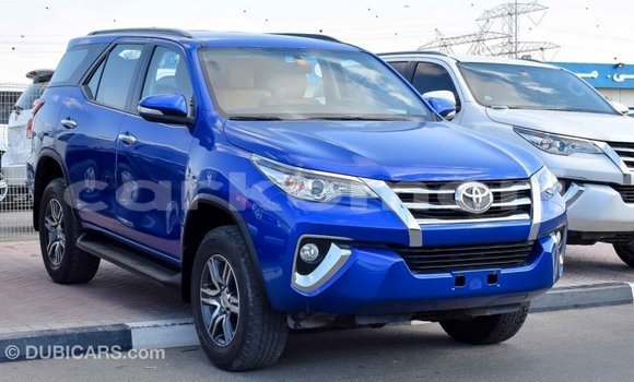 Acheter Import Voiture Toyota Fortuner Bleu à Import - Dubai, Grande Comore Acheter Import Voiture Toyota Fortuner Bleu à Import - Dubai, Grande Comore
