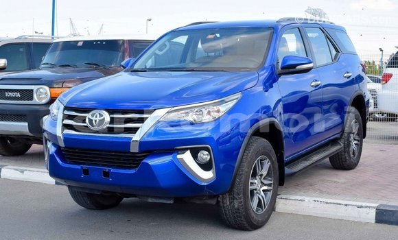 Acheter Import Voiture Toyota Fortuner Bleu à Import - Dubai, Grande Comore Acheter Import Voiture Toyota Fortuner Bleu à Import - Dubai, Grande Comore