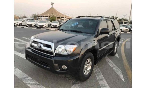 Acheter Import Voiture Toyota 4Runner Noir à Import - Dubai, Grande Comore Acheter Import Voiture Toyota 4Runner Noir à Import - Dubai, Grande Comore