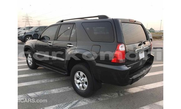 Acheter Import Voiture Toyota 4Runner Noir à Import - Dubai, Grande Comore Acheter Import Voiture Toyota 4Runner Noir à Import - Dubai, Grande Comore