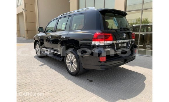 Buy Import Toyota Land Cruiser Black Car in Import - Dubai in Great Comore Buy Import Toyota Land Cruiser Black Car in Import - Dubai in Great Comore