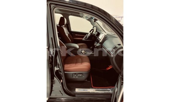 Buy Import Toyota Land Cruiser Black Car in Import - Dubai in Great Comore Buy Import Toyota Land Cruiser Black Car in Import - Dubai in Great Comore