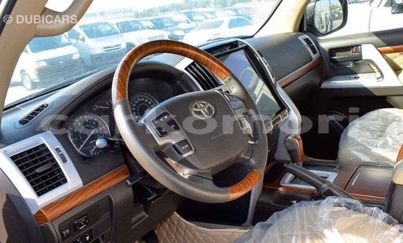 Acheter Import Voiture Toyota Land Cruiser Autre à Import - Dubai, Grande Comore Acheter Import Voiture Toyota Land Cruiser Autre à Import - Dubai, Grande Comore