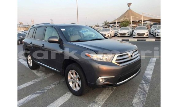 Acheter Import Voiture Toyota Highlander Autre à Import - Dubai, Grande Comore Acheter Import Voiture Toyota Highlander Autre à Import - Dubai, Grande Comore