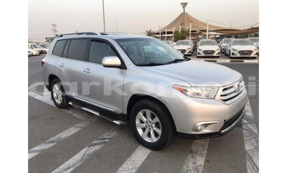 Acheter Import Voiture Toyota Highlander Autre à Import - Dubai, Grande Comore Acheter Import Voiture Toyota Highlander Autre à Import - Dubai, Grande Comore