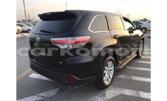 Acheter Import Voiture Toyota Highlander Noir à Import - Dubai, Grande Comore Acheter Import Voiture Toyota Highlander Noir à Import - Dubai, Grande Comore