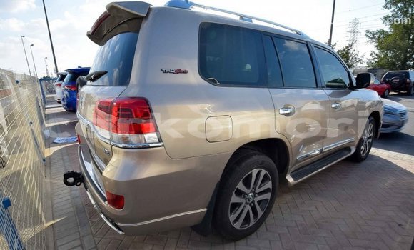 Acheter Import Voiture Toyota Land Cruiser Autre à Import - Dubai, Grande Comore Acheter Import Voiture Toyota Land Cruiser Autre à Import - Dubai, Grande Comore