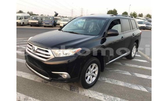 Acheter Import Voiture Toyota Highlander Noir à Import - Dubai, Grande Comore Acheter Import Voiture Toyota Highlander Noir à Import - Dubai, Grande Comore