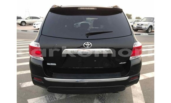 Acheter Import Voiture Toyota Highlander Noir à Import - Dubai, Grande Comore Acheter Import Voiture Toyota Highlander Noir à Import - Dubai, Grande Comore