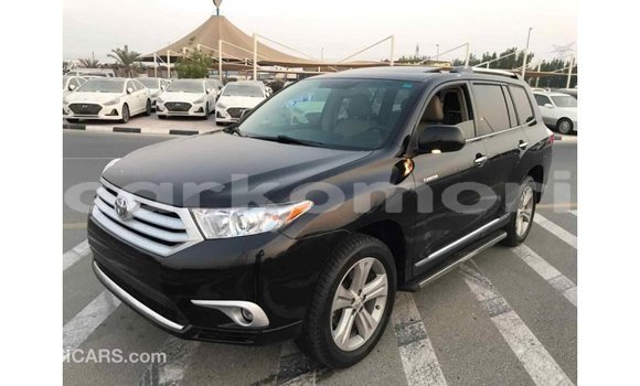 Acheter Import Voiture Toyota Highlander Noir à Import - Dubai, Grande Comore Acheter Import Voiture Toyota Highlander Noir à Import - Dubai, Grande Comore