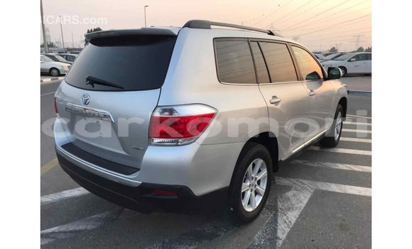 Acheter Import Voiture Toyota Highlander Autre à Import - Dubai, Grande Comore Acheter Import Voiture Toyota Highlander Autre à Import - Dubai, Grande Comore