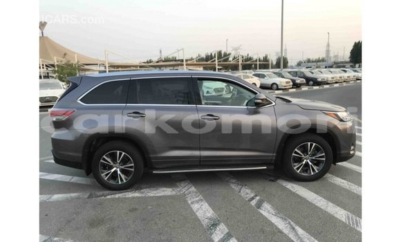Acheter Import Voiture Toyota Highlander Autre à Import - Dubai, Grande Comore Acheter Import Voiture Toyota Highlander Autre à Import - Dubai, Grande Comore