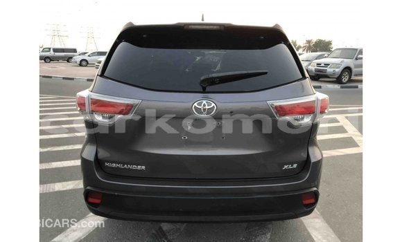 Acheter Import Voiture Toyota Highlander Autre à Import - Dubai, Grande Comore Acheter Import Voiture Toyota Highlander Autre à Import - Dubai, Grande Comore