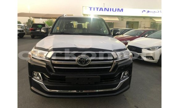Buy Import Toyota Land Cruiser Black Car in Import - Dubai in Great Comore Buy Import Toyota Land Cruiser Black Car in Import - Dubai in Great Comore