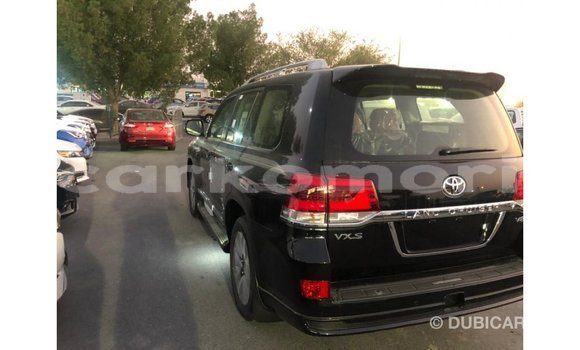 Buy Import Toyota Land Cruiser Black Car in Import - Dubai in Great Comore Buy Import Toyota Land Cruiser Black Car in Import - Dubai in Great Comore