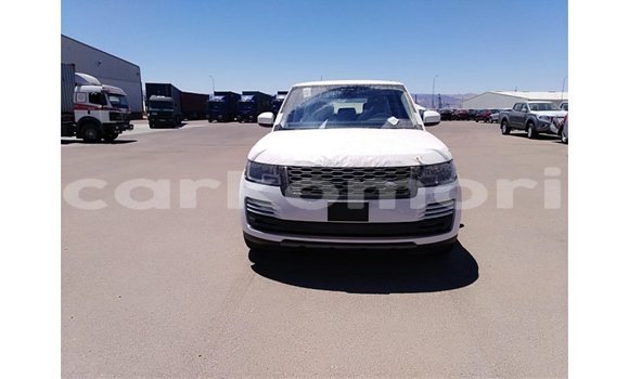 Acheter Import Voiture Land Rover Range Rover Blanc à Import - Dubai, Grande Comore