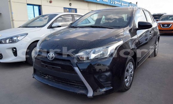 Acheter Import Voiture Toyota Yaris Noir à Import - Dubai, Grande Comore Acheter Import Voiture Toyota Yaris Noir à Import - Dubai, Grande Comore