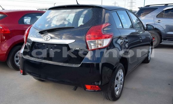 Acheter Import Voiture Toyota Yaris Noir à Import - Dubai, Grande Comore Acheter Import Voiture Toyota Yaris Noir à Import - Dubai, Grande Comore