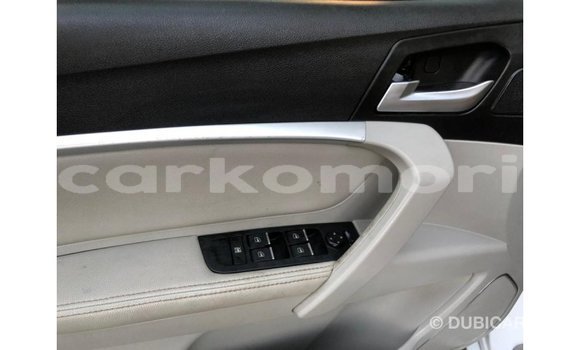 Buy Import Geely Emgrand 7 White Car in Import - Dubai in Great Comore Buy Import Geely Emgrand 7 White Car in Import - Dubai in Great Comore