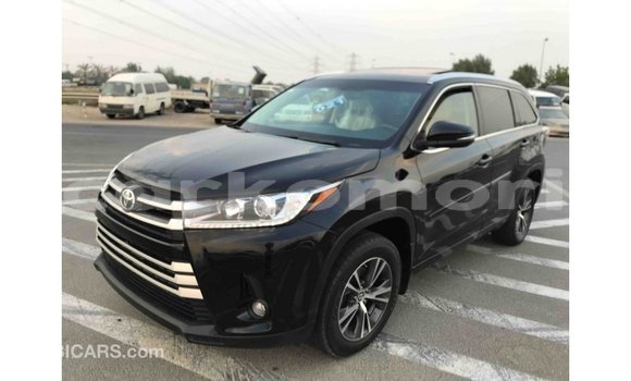 Acheter Import Voiture Toyota Highlander Noir à Import - Dubai, Grande Comore Acheter Import Voiture Toyota Highlander Noir à Import - Dubai, Grande Comore