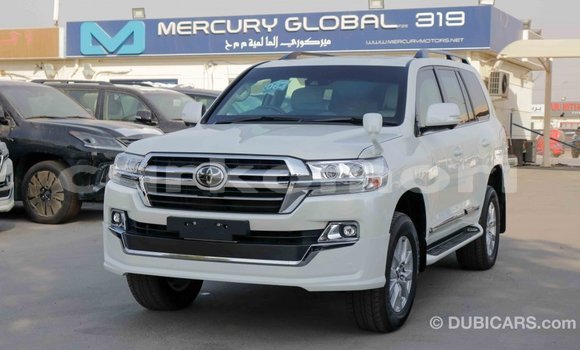 Buy Import Toyota Land Cruiser White Car in Import - Dubai in Great Comore Buy Import Toyota Land Cruiser White Car in Import - Dubai in Great Comore