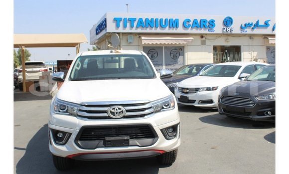 Buy Import Toyota Hilux White Car in Import - Dubai in Great Comore Buy Import Toyota Hilux White Car in Import - Dubai in Great Comore