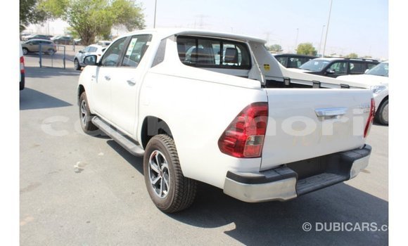 Buy Import Toyota Hilux White Car in Import - Dubai in Great Comore Buy Import Toyota Hilux White Car in Import - Dubai in Great Comore
