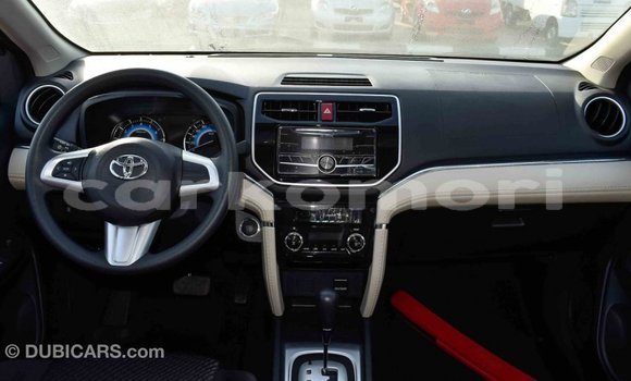 Acheter Import Voiture Toyota Rush Rouge à Import - Dubai, Grande Comore Acheter Import Voiture Toyota Rush Rouge à Import - Dubai, Grande Comore