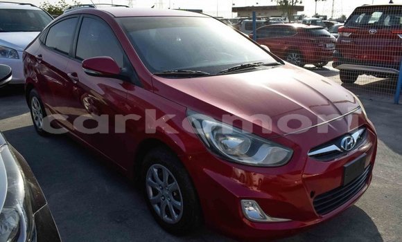 Acheter Import Voiture Hyundai Accent Rouge à Import - Dubai, Grande Comore Acheter Import Voiture Hyundai Accent Rouge à Import - Dubai, Grande Comore