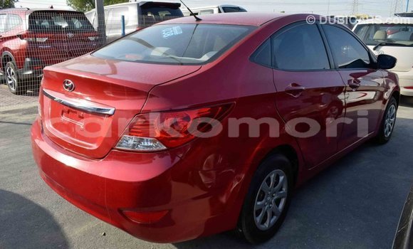 Acheter Import Voiture Hyundai Accent Rouge à Import - Dubai, Grande Comore Acheter Import Voiture Hyundai Accent Rouge à Import - Dubai, Grande Comore