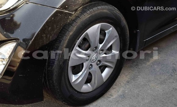 Acheter Import Voiture Hyundai Elantra Noir à Import - Dubai, Grande Comore Acheter Import Voiture Hyundai Elantra Noir à Import - Dubai, Grande Comore