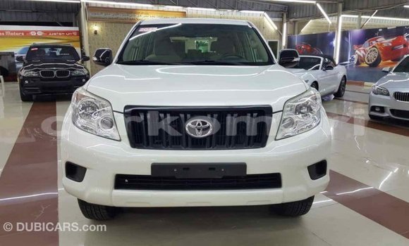 Acheter Import Voiture Toyota Prado Blanc à Import - Dubai, Grande Comore Acheter Import Voiture Toyota Prado Blanc à Import - Dubai, Grande Comore