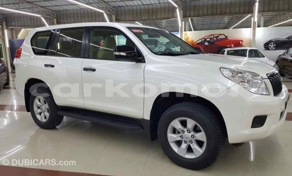 Acheter Import Voiture Toyota Prado Blanc à Import - Dubai, Grande Comore Acheter Import Voiture Toyota Prado Blanc à Import - Dubai, Grande Comore