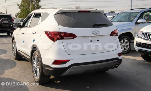 Acheter Import Voiture Hyundai Santa Fe Blanc à Import - Dubai, Grande Comore Acheter Import Voiture Hyundai Santa Fe Blanc à Import - Dubai, Grande Comore