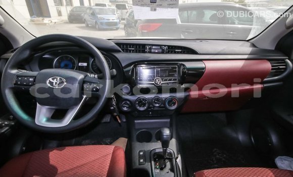 Acheter Import Voiture Toyota Hilux Autre à Import - Dubai, Grande Comore Acheter Import Voiture Toyota Hilux Autre à Import - Dubai, Grande Comore