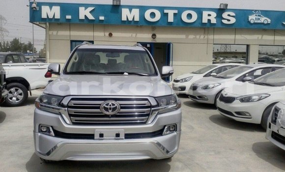 Acheter Import Voiture Toyota Land Cruiser Autre à Import - Dubai, Grande Comore Acheter Import Voiture Toyota Land Cruiser Autre à Import - Dubai, Grande Comore