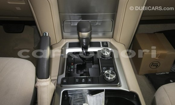 Acheter Import Voiture Toyota Land Cruiser Noir à Import - Dubai, Grande Comore Acheter Import Voiture Toyota Land Cruiser Noir à Import - Dubai, Grande Comore