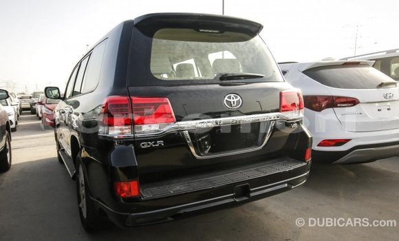 Acheter Import Voiture Toyota Land Cruiser Noir à Import - Dubai, Grande Comore Acheter Import Voiture Toyota Land Cruiser Noir à Import - Dubai, Grande Comore