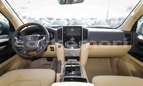 Acheter Import Voiture Toyota Land Cruiser Autre à Import - Dubai, Grande Comore Acheter Import Voiture Toyota Land Cruiser Autre à Import - Dubai, Grande Comore