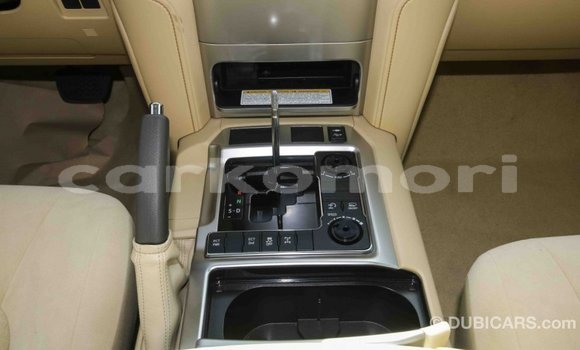Acheter Import Voiture Toyota Land Cruiser Autre à Import - Dubai, Grande Comore Acheter Import Voiture Toyota Land Cruiser Autre à Import - Dubai, Grande Comore